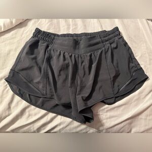 Hotty Hot Low-rise lined shorts 2.5”